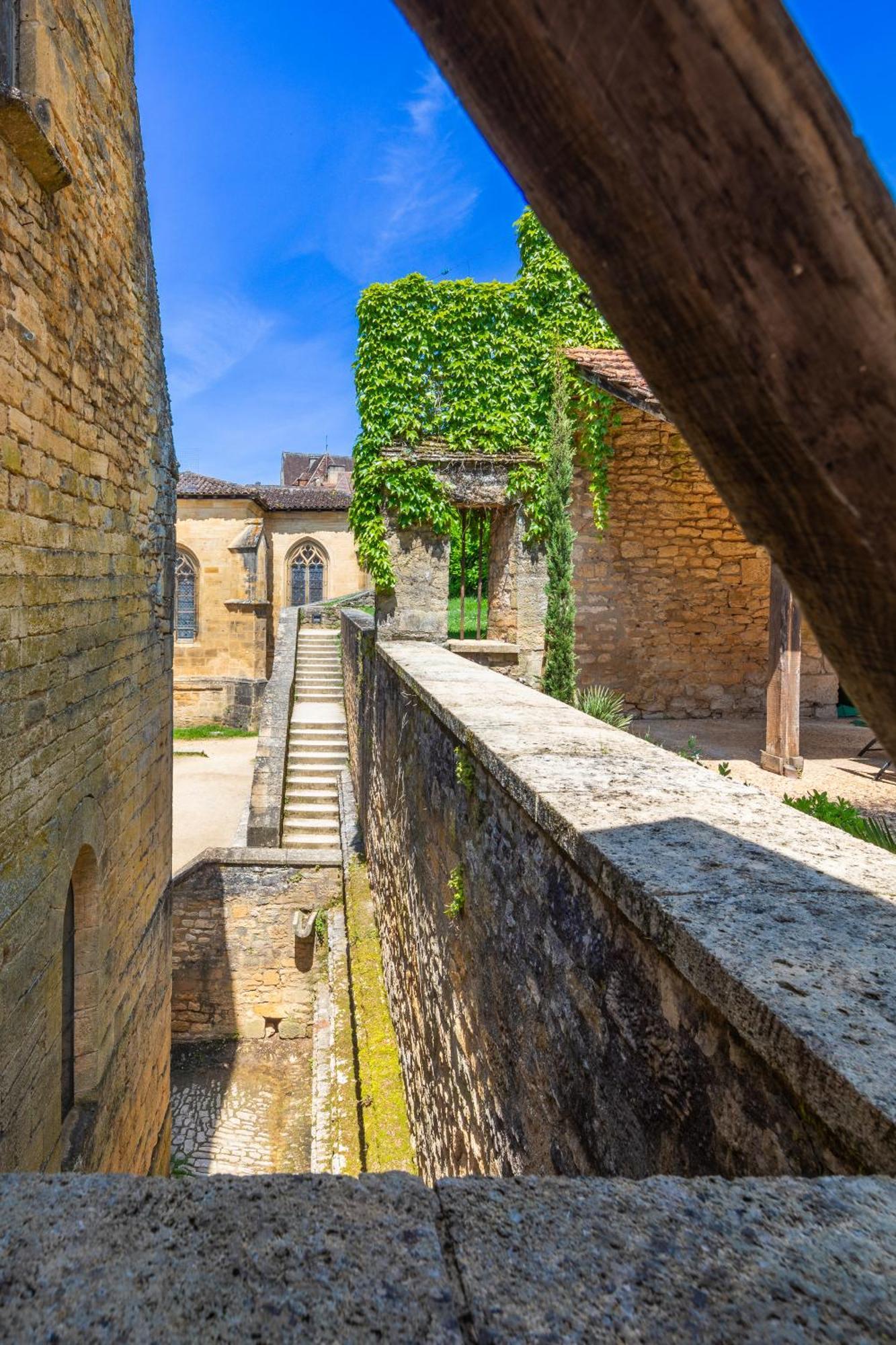 Maison Des Chanoines Sarlat-la-Canéda Buitenkant foto